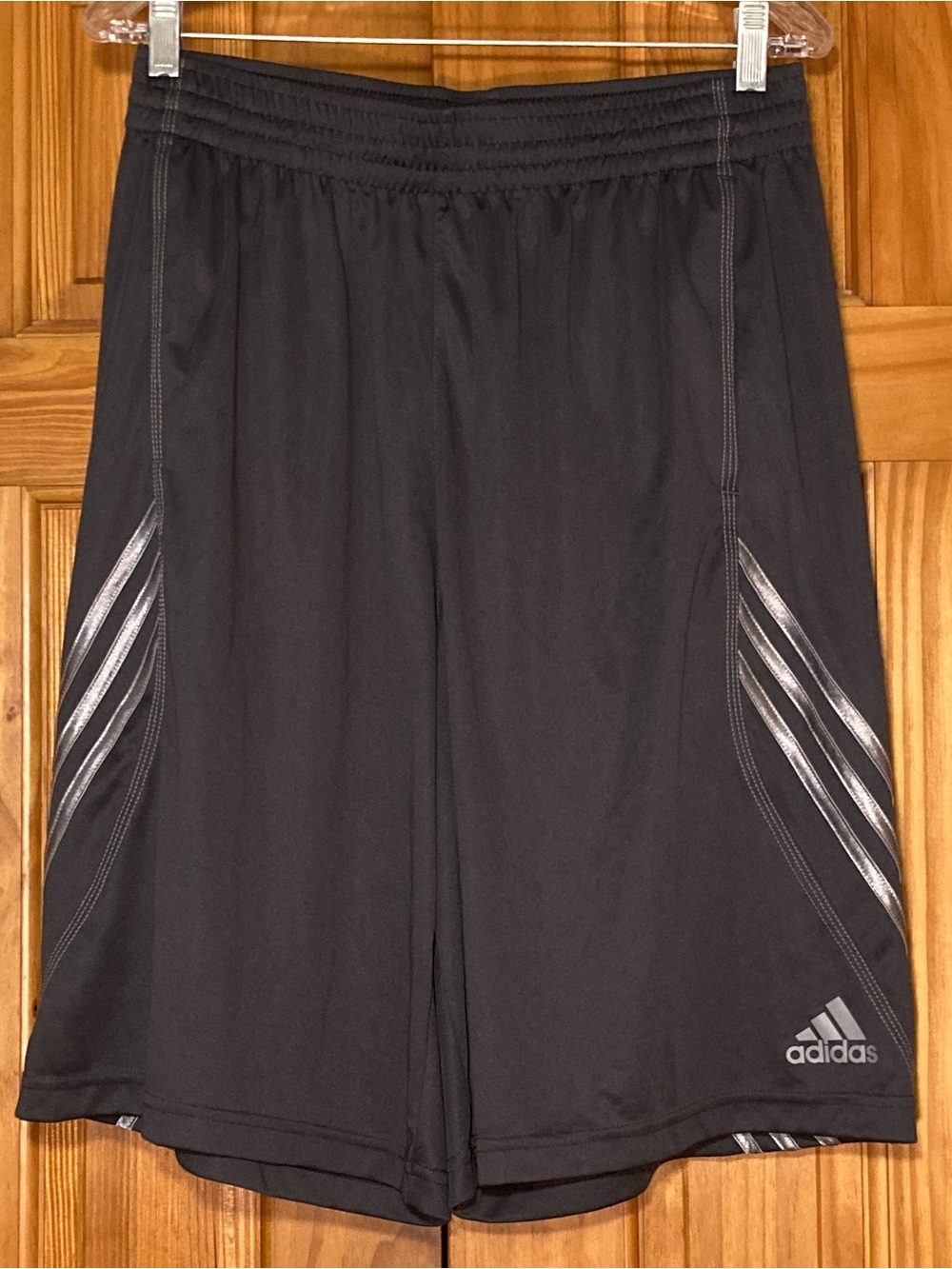NWOT adidas Basketball Athletic Shorts Long Gray Men's L Large